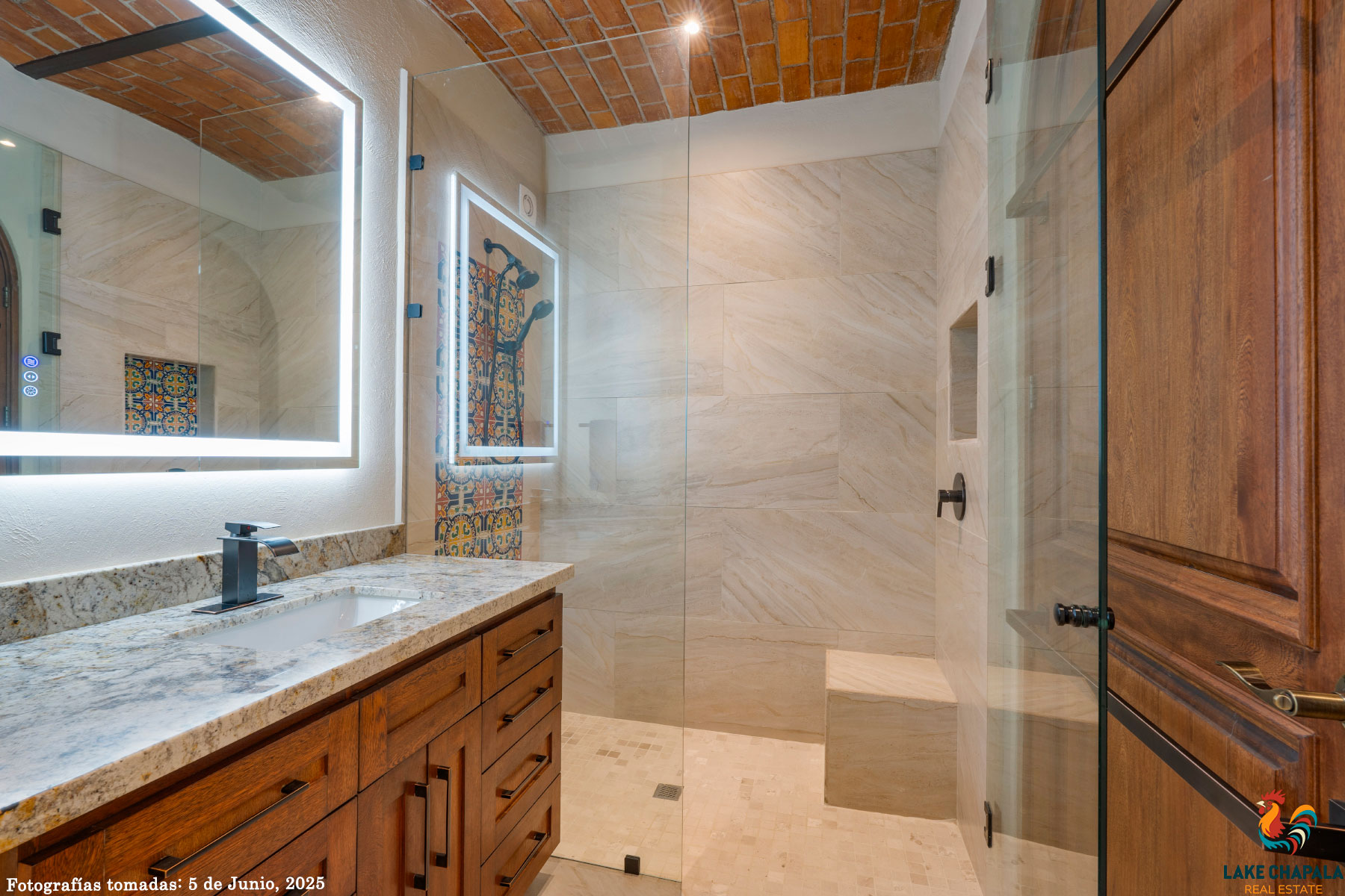 09 North Master with Telavera Tile Accents