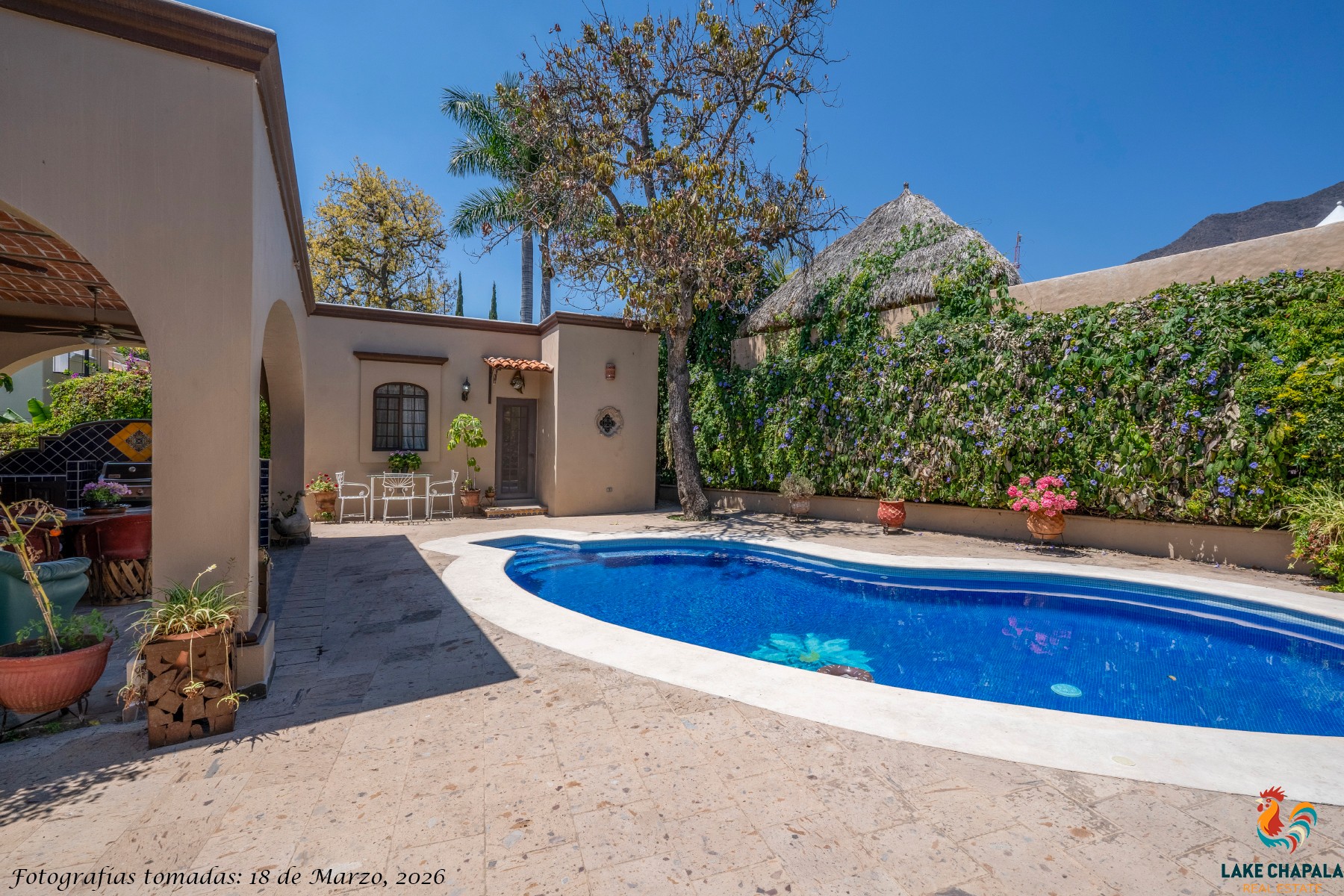 02 Pool Courtyard with Indepentant Casita