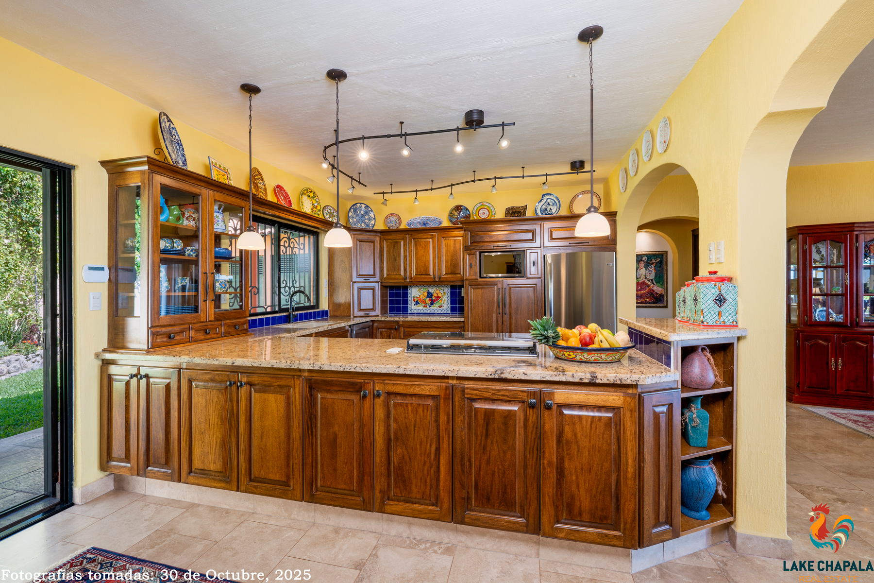 07 Dream Kitchen in Open Concept Great Room