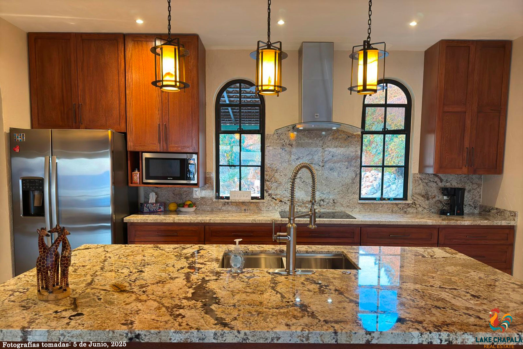 12 Elegant Chefs Kitchen with Paladian Windows