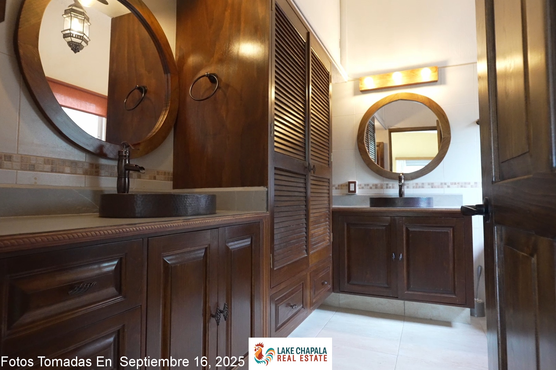 016 Second Floor Master Bath with Dual Vanities