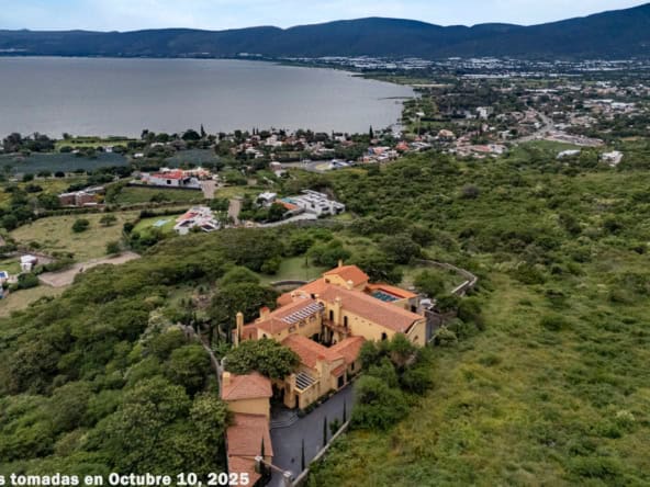 01 The Estate is on almost 3 Acres of Land