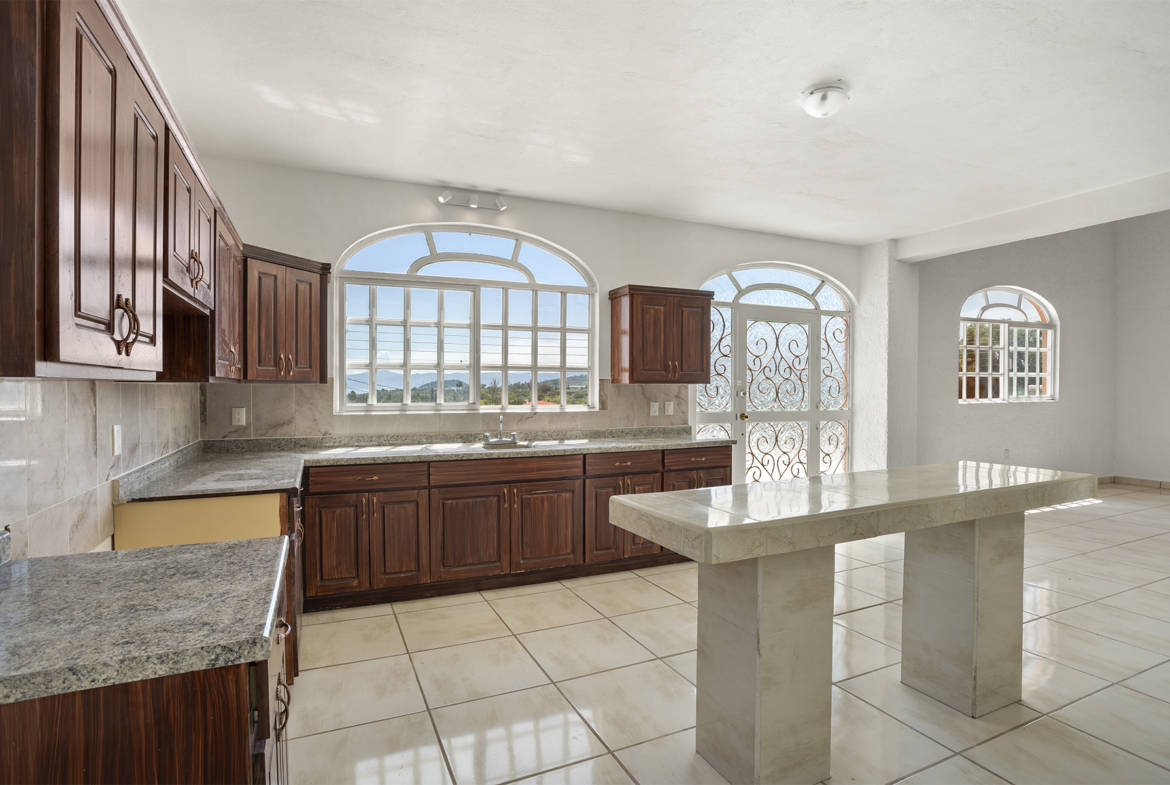 02 Light and Bright Kitchen with Lake View