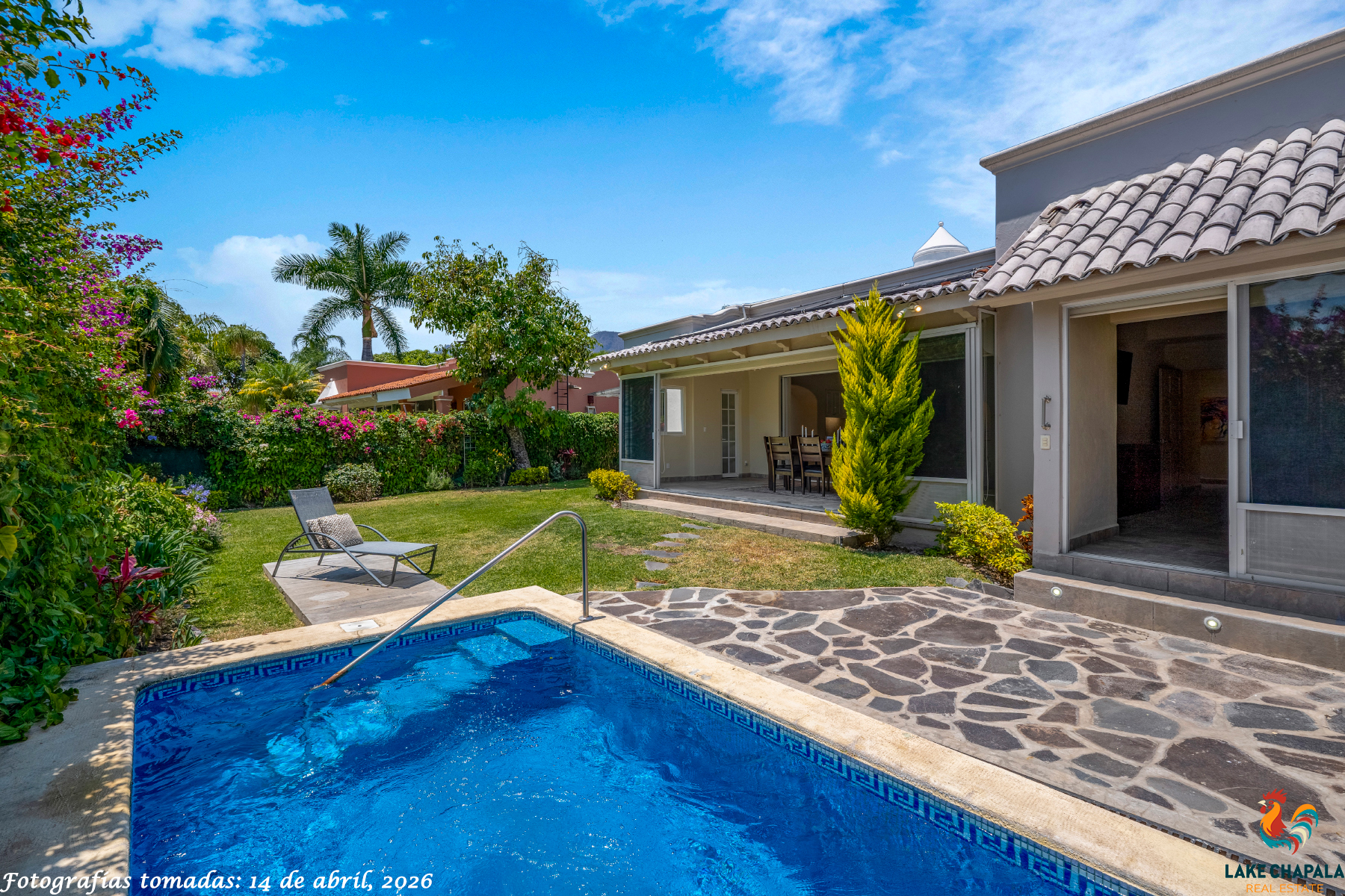 08 Plenty of Green Space to Relax with Your Pets