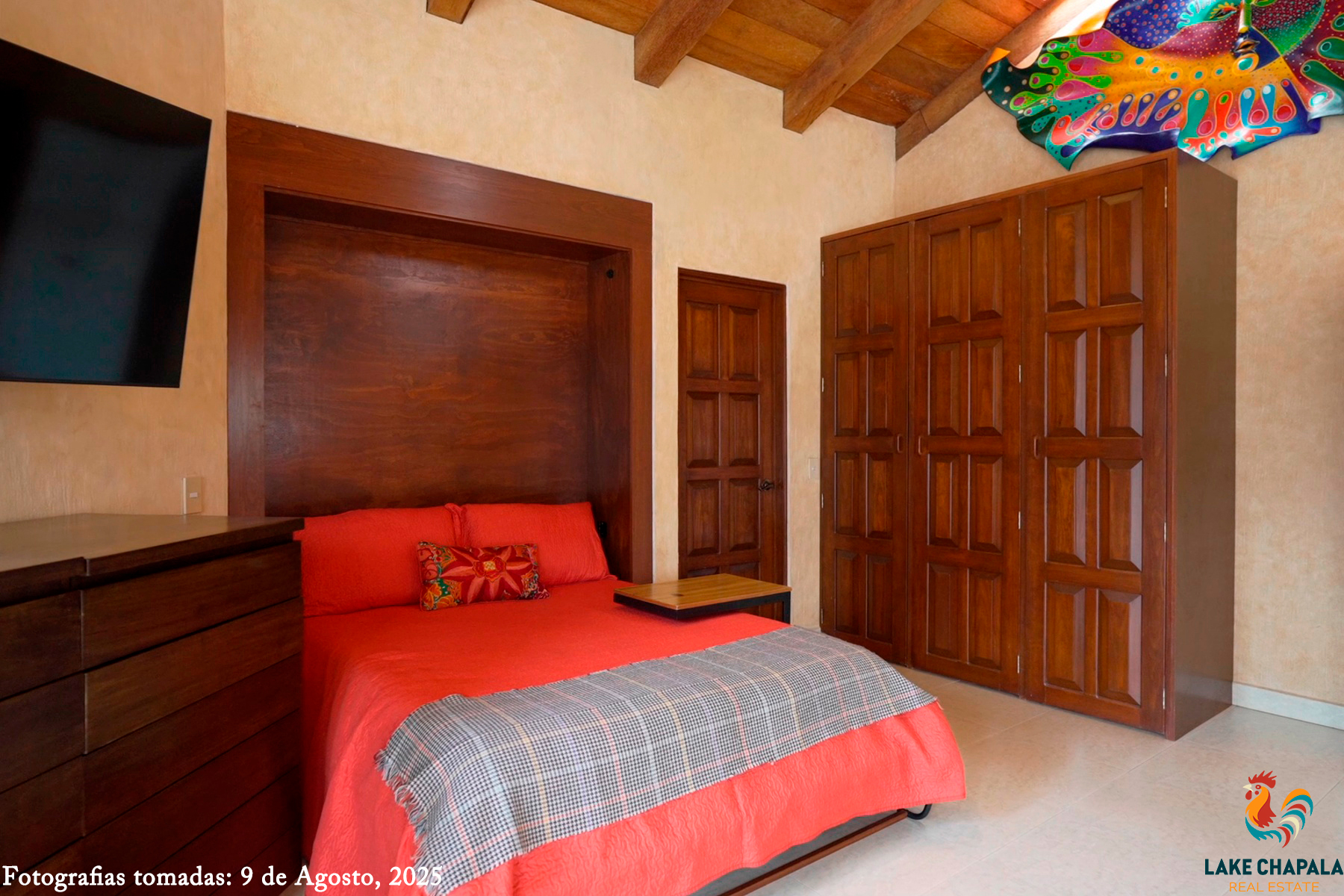 13 Practical Murphy Bedroom in the Casita Great Room