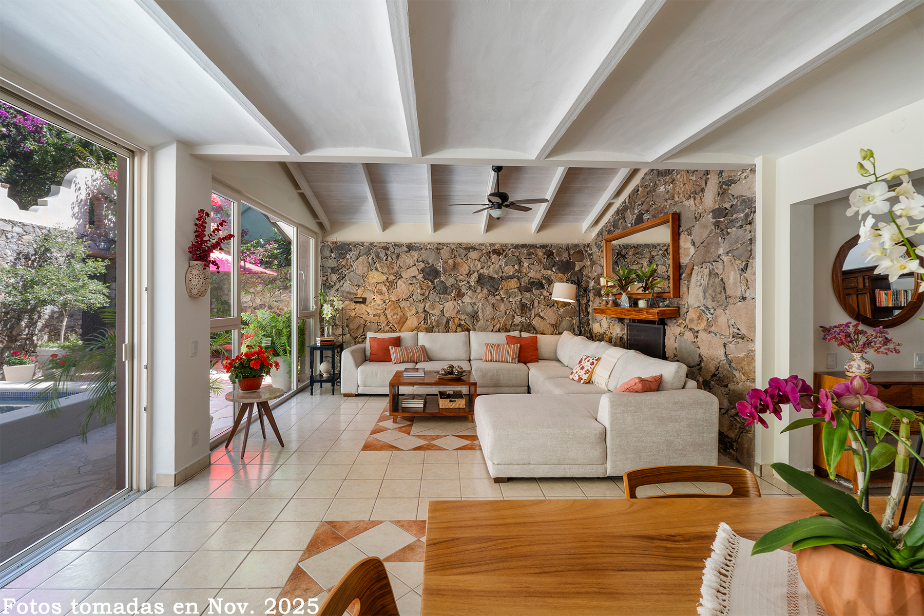 02 Open Concept Living and Dining Lead Out to the Pool