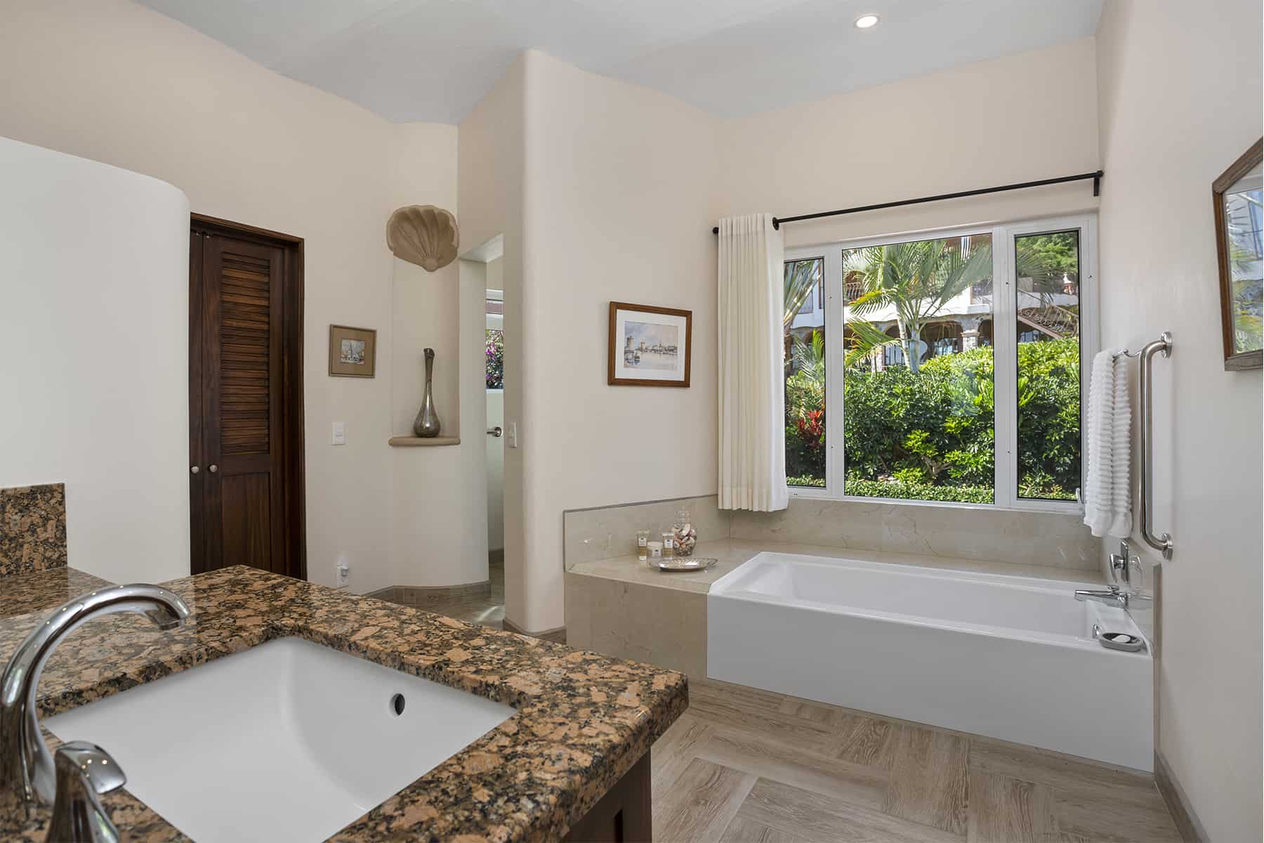 09 Master Bath Features a Soaking Tub with Mountain Views