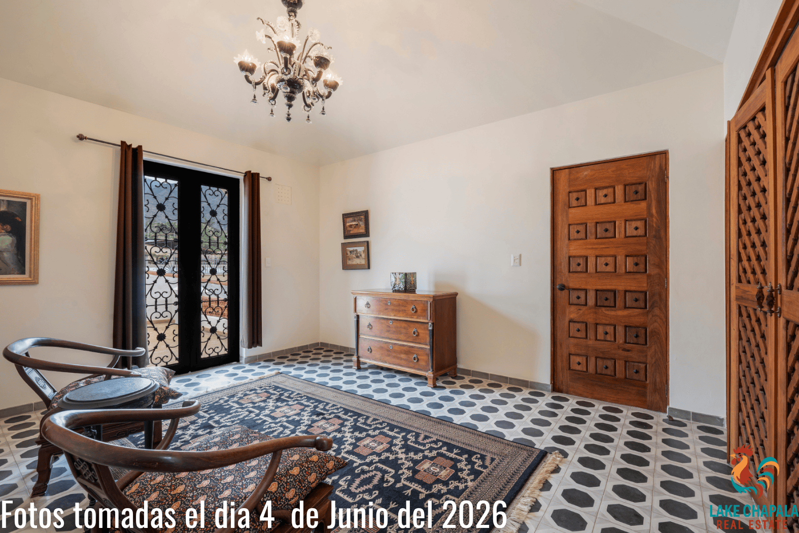 012 Second Floor Guest Suite with mountaian View Sun Terrace