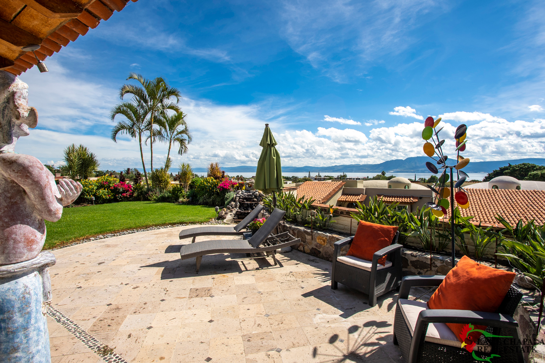 02 Flagstone Terrace with Fountain