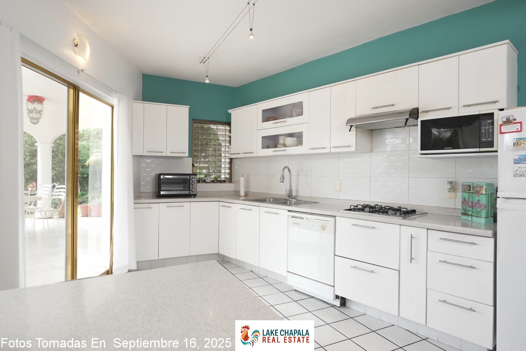 008 Modern Kitchen Ground Floor Unit