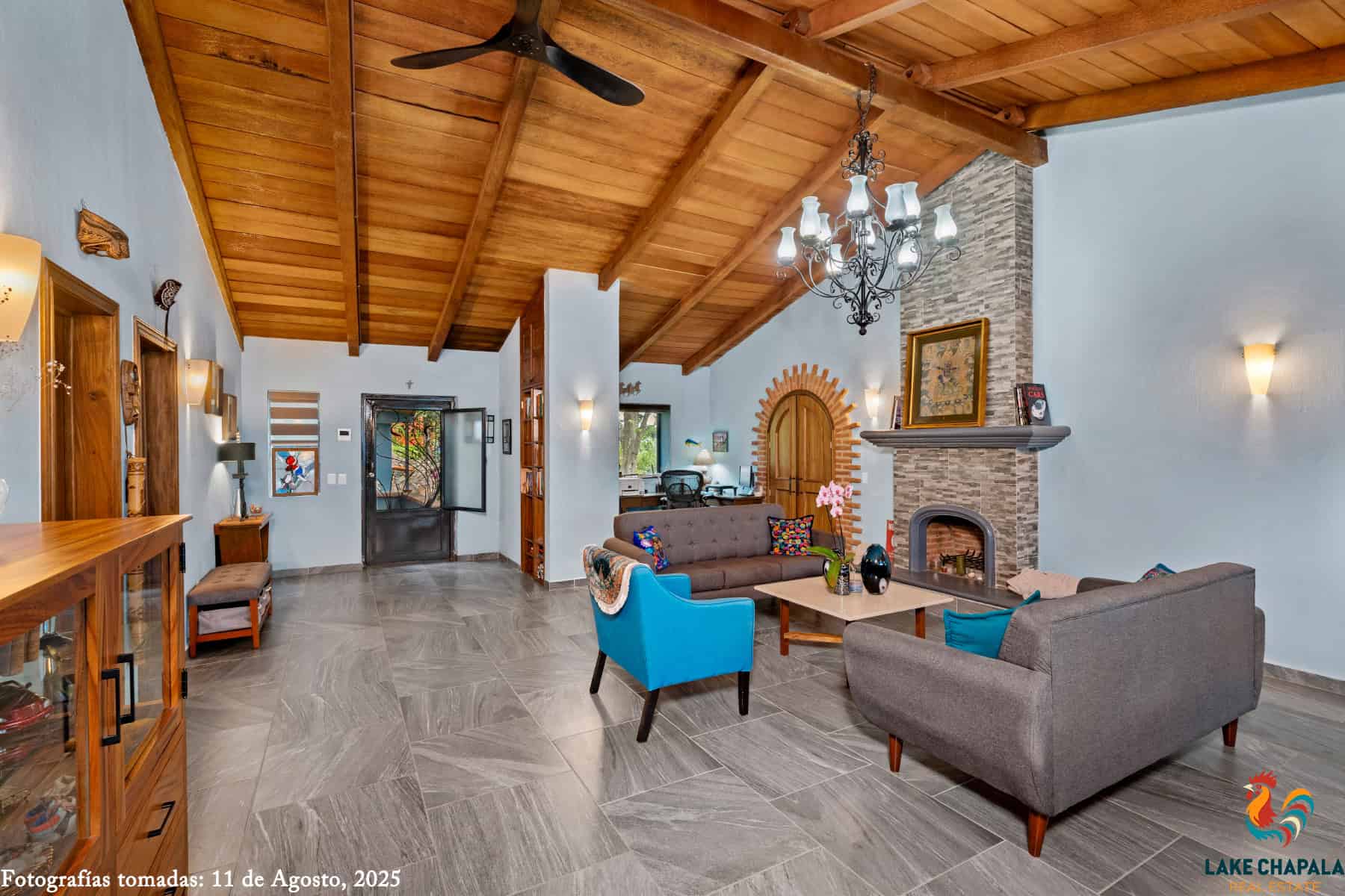 16 Spacious Greatroom