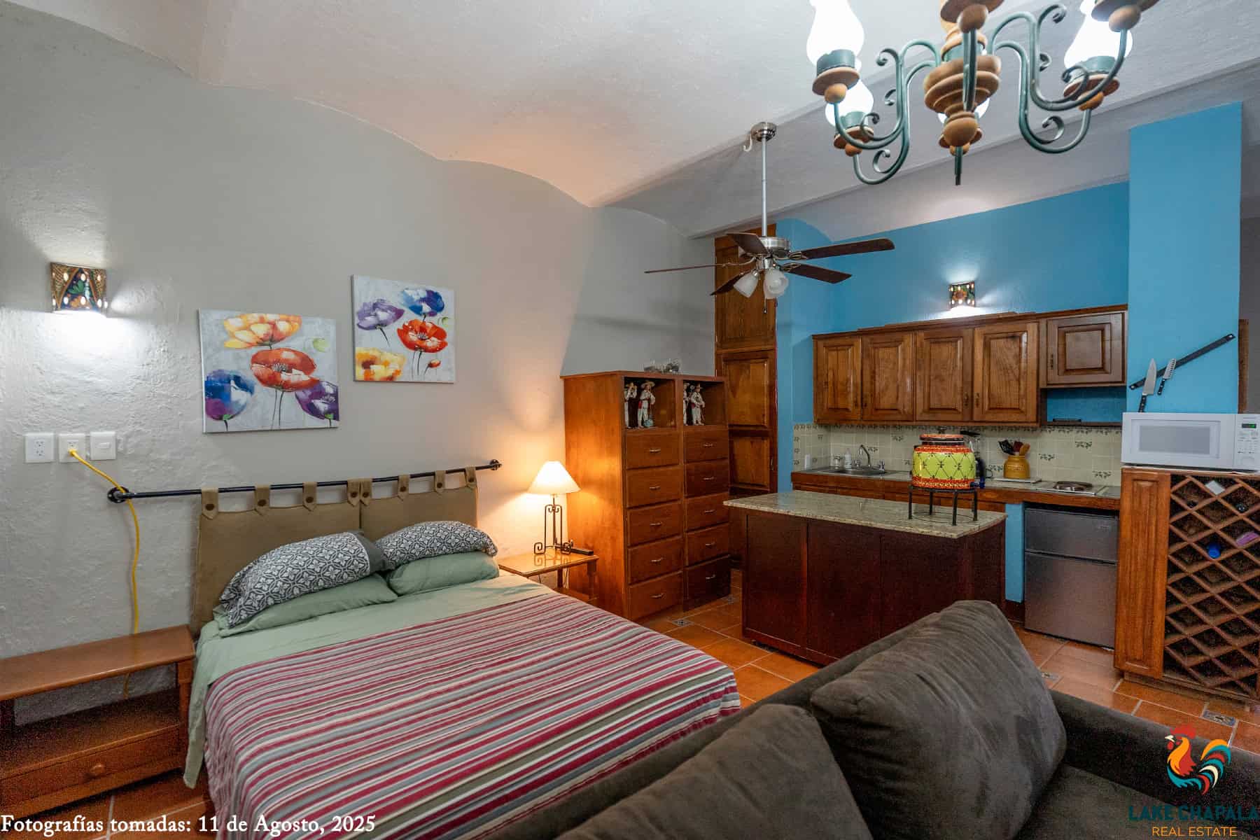 11 Independant Studio Casita