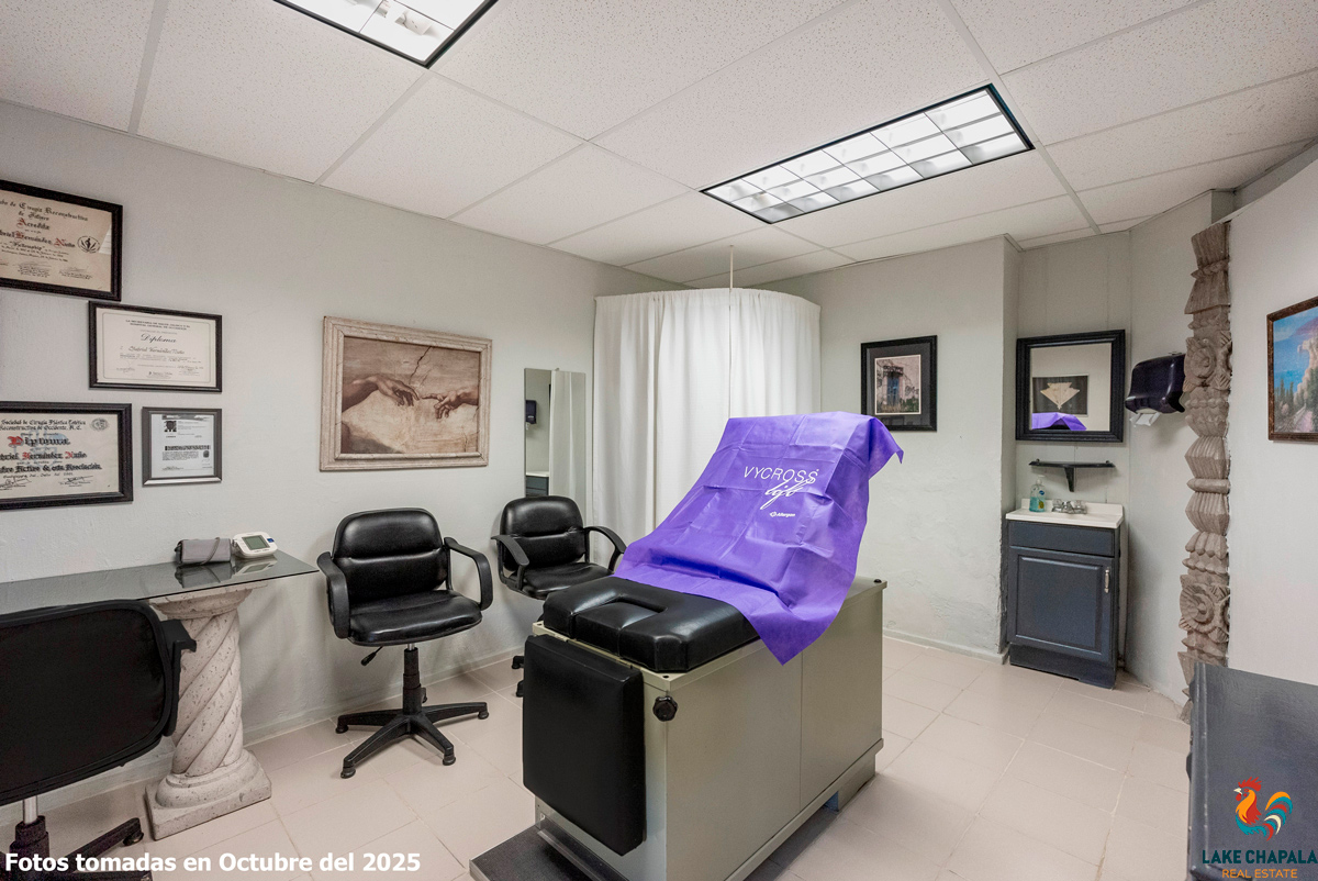 03 Doctors Consulting Suite
