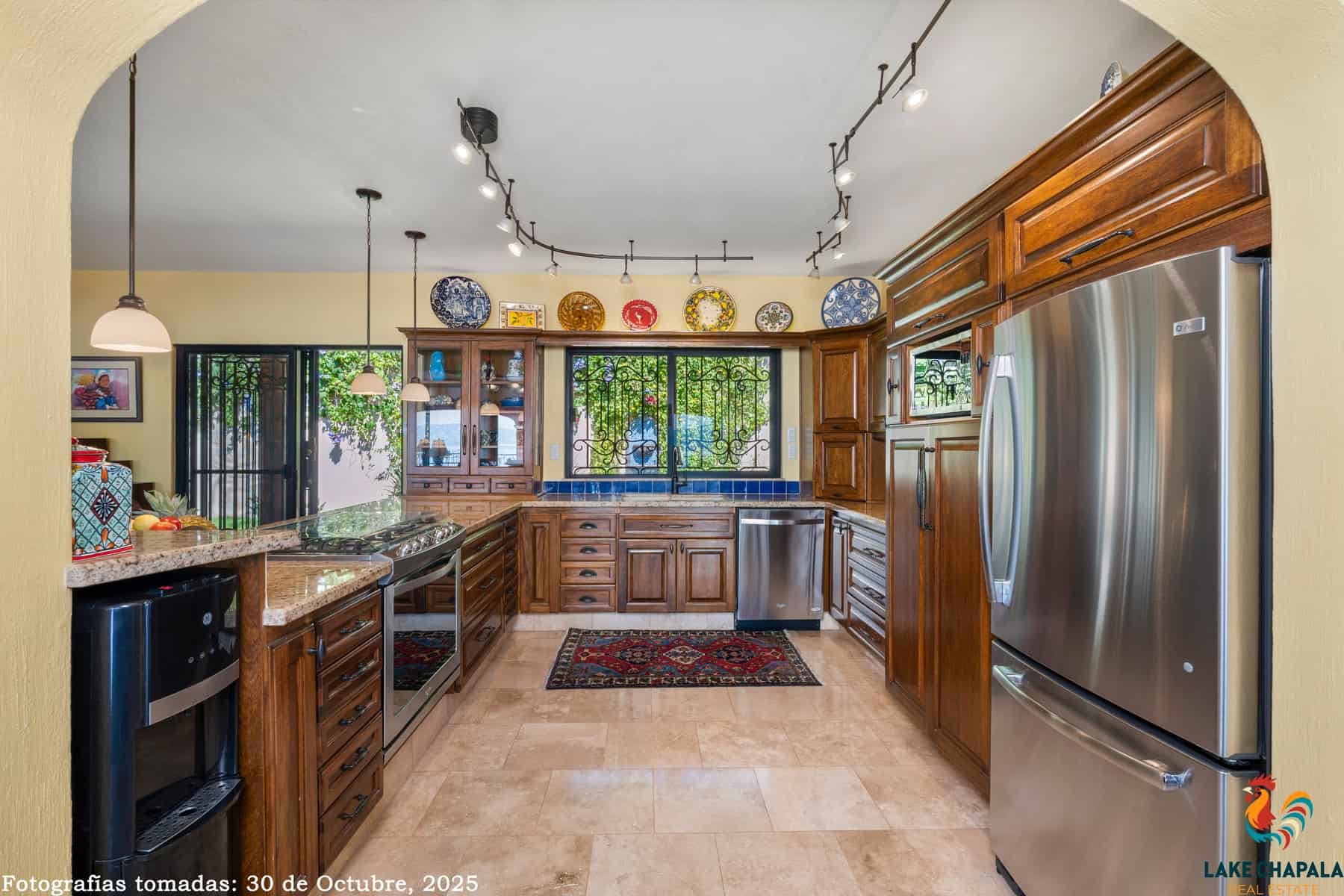 02 Kitchen with Fountain and Garden View