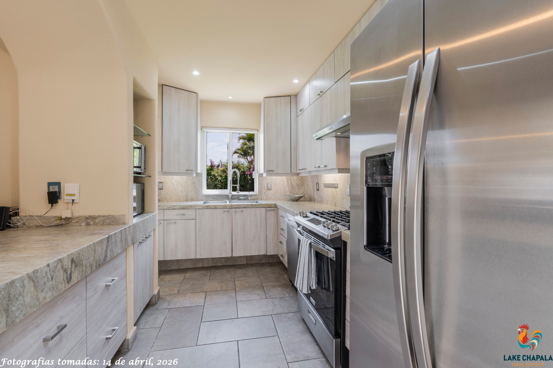 14 Kitchen with Garden View Window