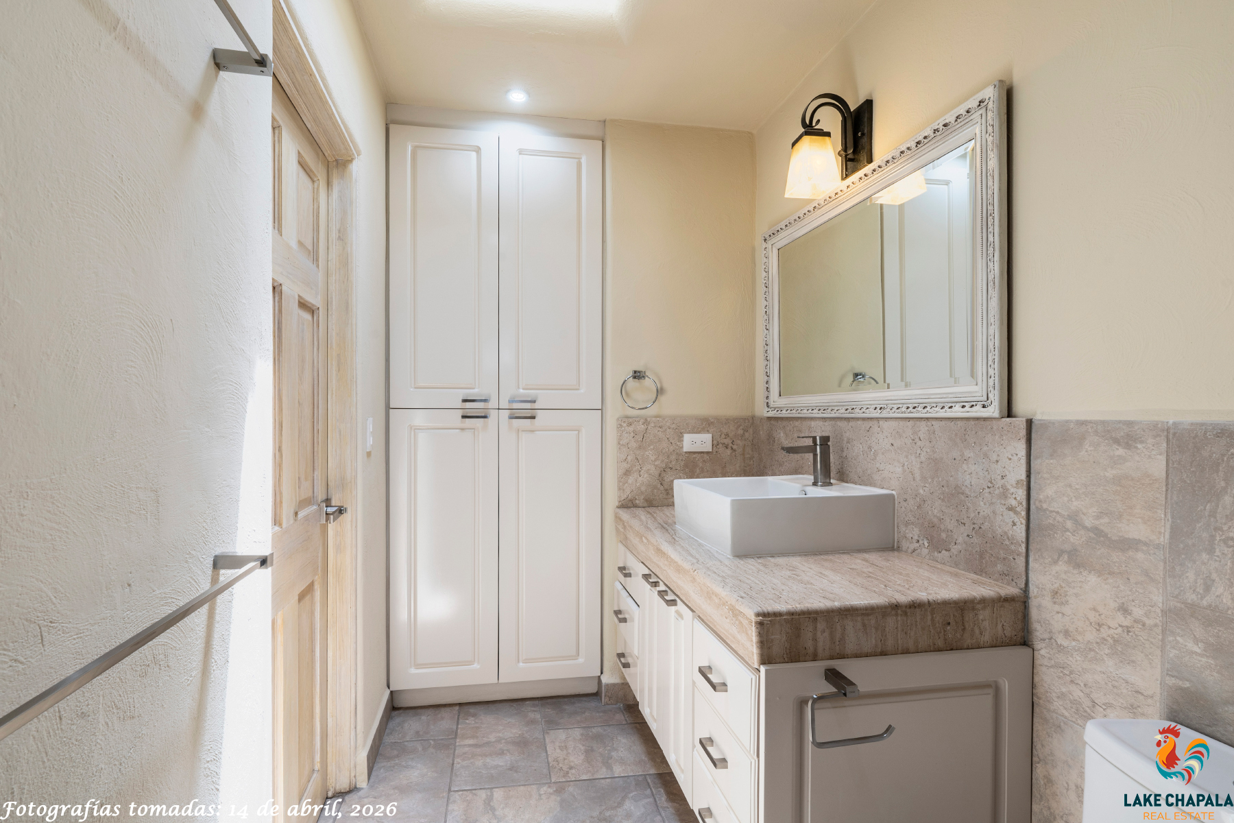 13 Guest Suite Bathroom