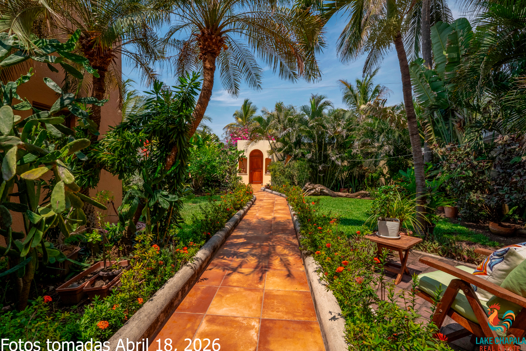 05 Tropical Entry Garden