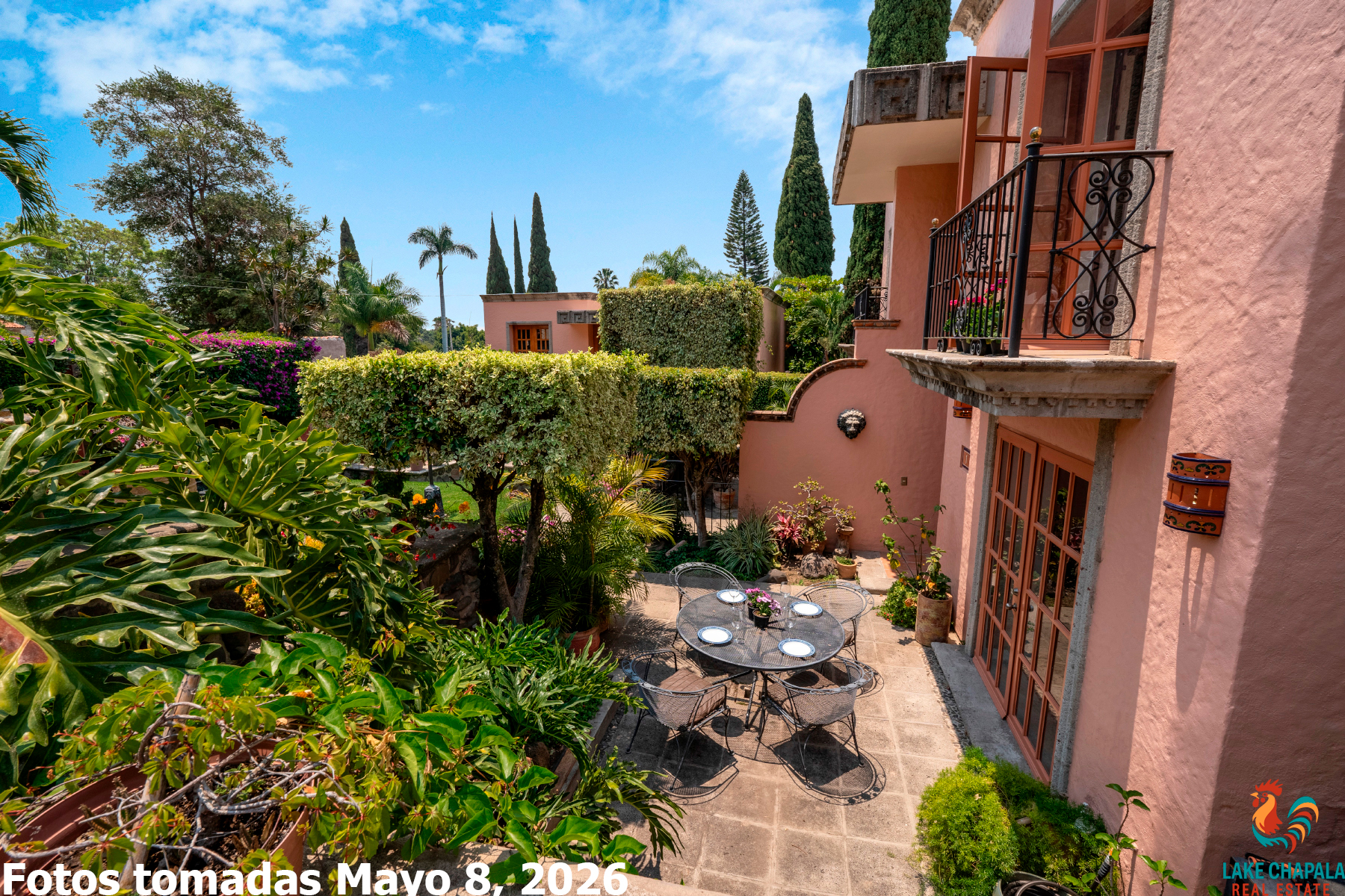 01 Stylish and Elegant Pied A Terre