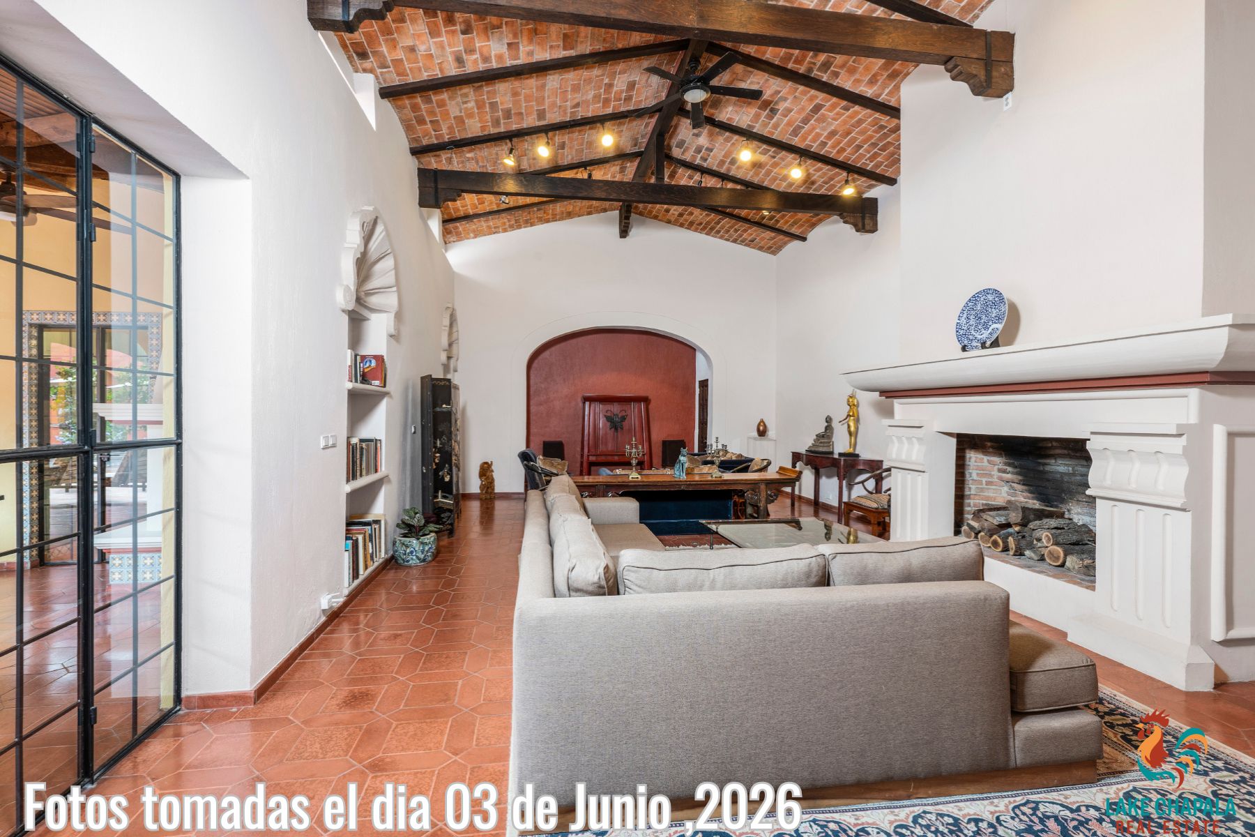 003 Great Room with Cathedral Ceiling