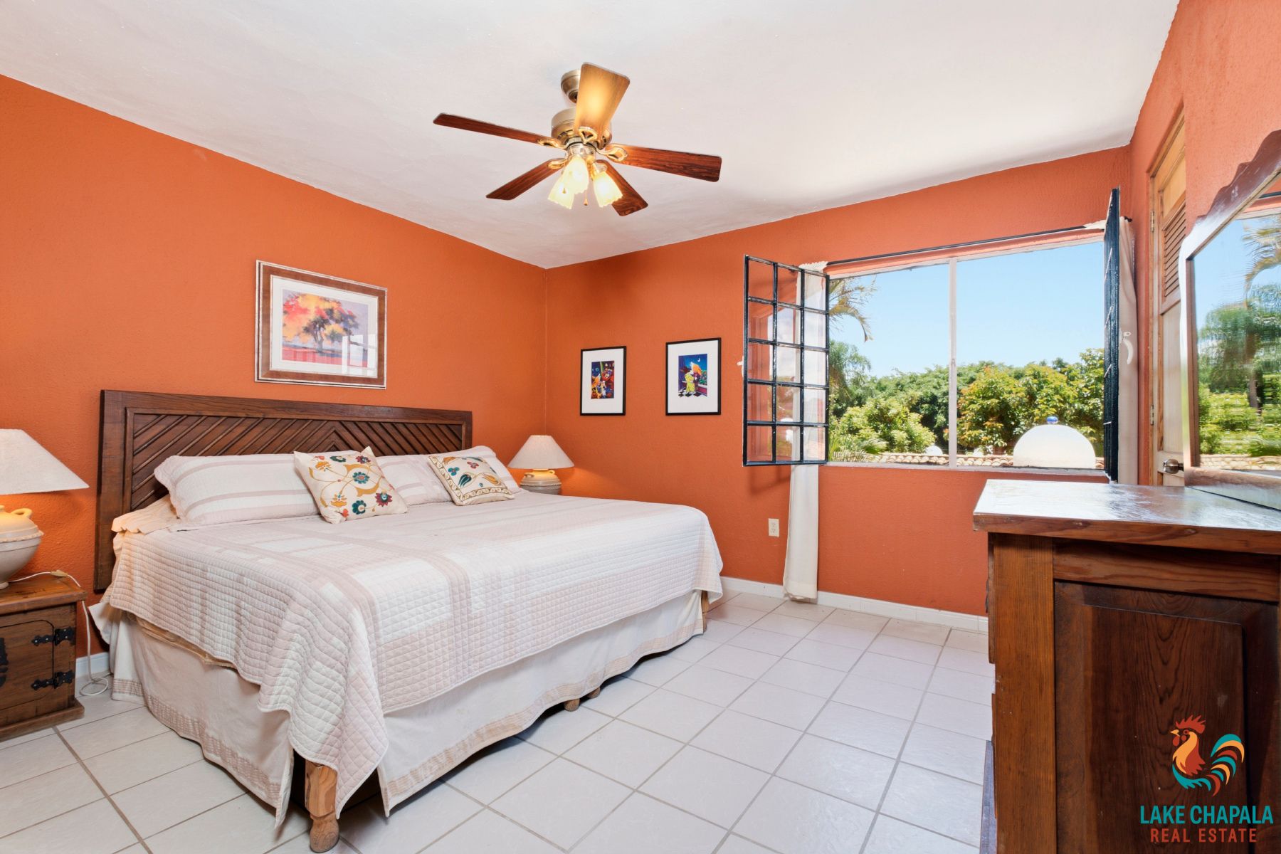 010 Guest Room